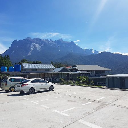 ซีเซอร์ เพลส Motel Kundasang ภายนอก รูปภาพ