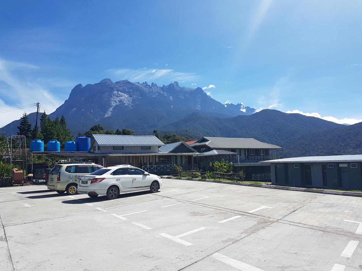 ซีเซอร์ เพลส Motel Kundasang ภายนอก รูปภาพ