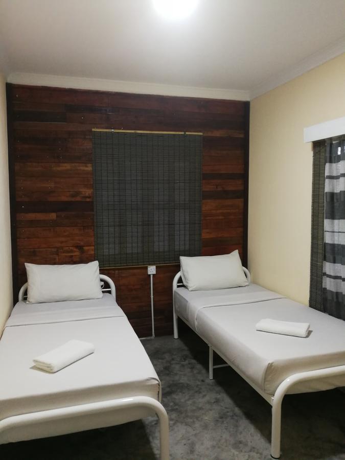 ซีเซอร์ เพลส Motel Kundasang ภายนอก รูปภาพ