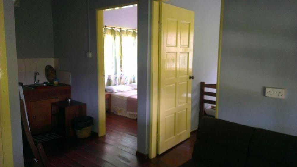 ซีเซอร์ เพลส Motel Kundasang ภายนอก รูปภาพ