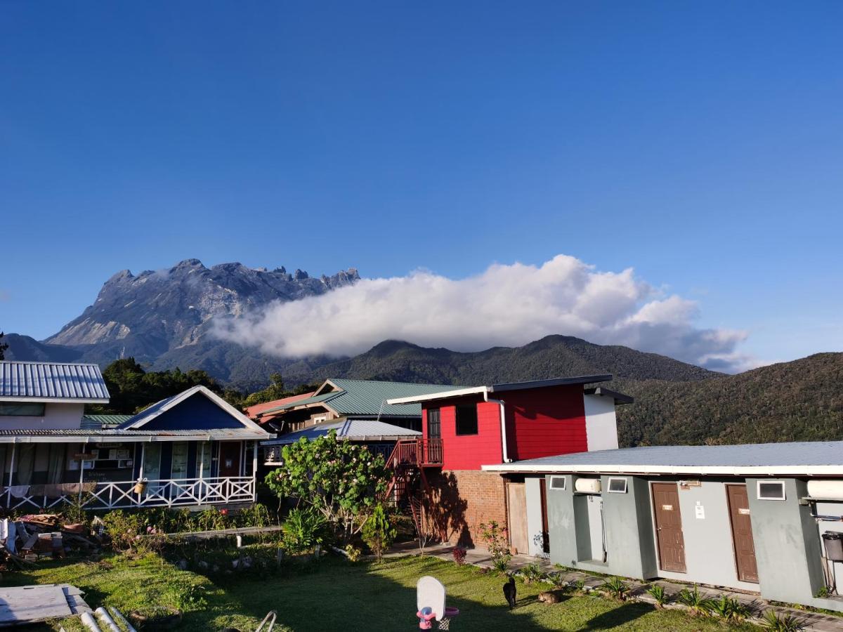 ซีเซอร์ เพลส Motel Kundasang ภายนอก รูปภาพ